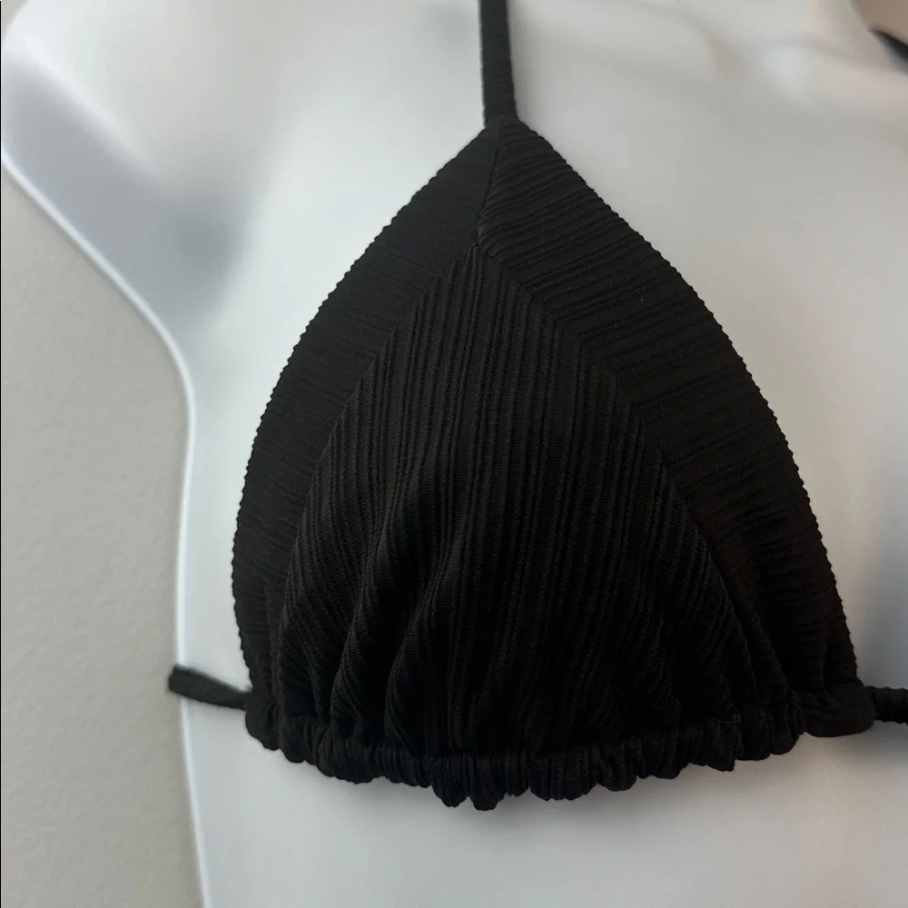 Frankie’s Bikinis Sky Ribbed Triangle Bikini Top Small Black String Straps Beach